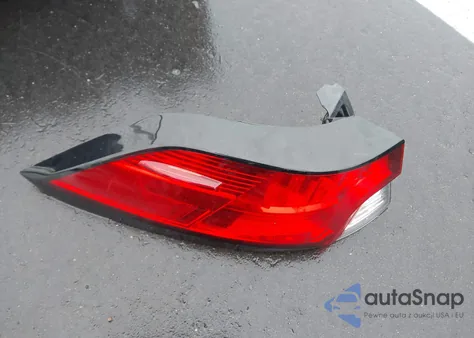 2024 Toyota Corolla Cross L z USA, uszkodzony, nr VIN 7MUAAAAG9RV085875